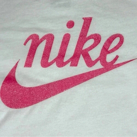NEW Nike Toddlers Girls Short-Sleeve Tee Available in Sizes: 2T & 4T - Picture 4 of 4
